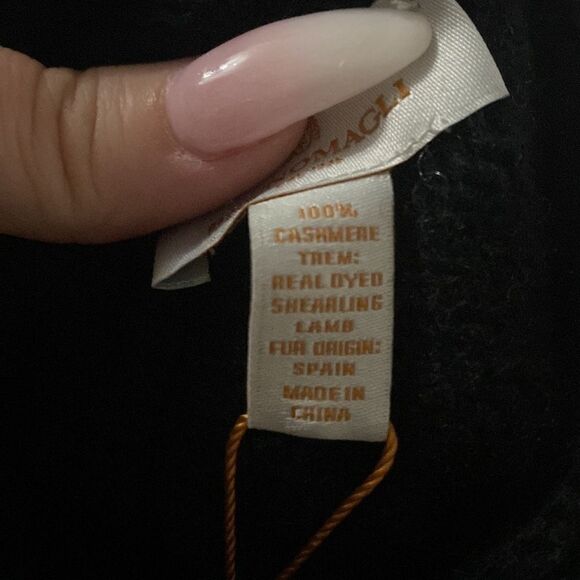 BRUNO MAGLI NWT 100% CASHMERE KNIT BEANIE WITH SHEARLING POM-POM BLACK - Picture 5 of 7